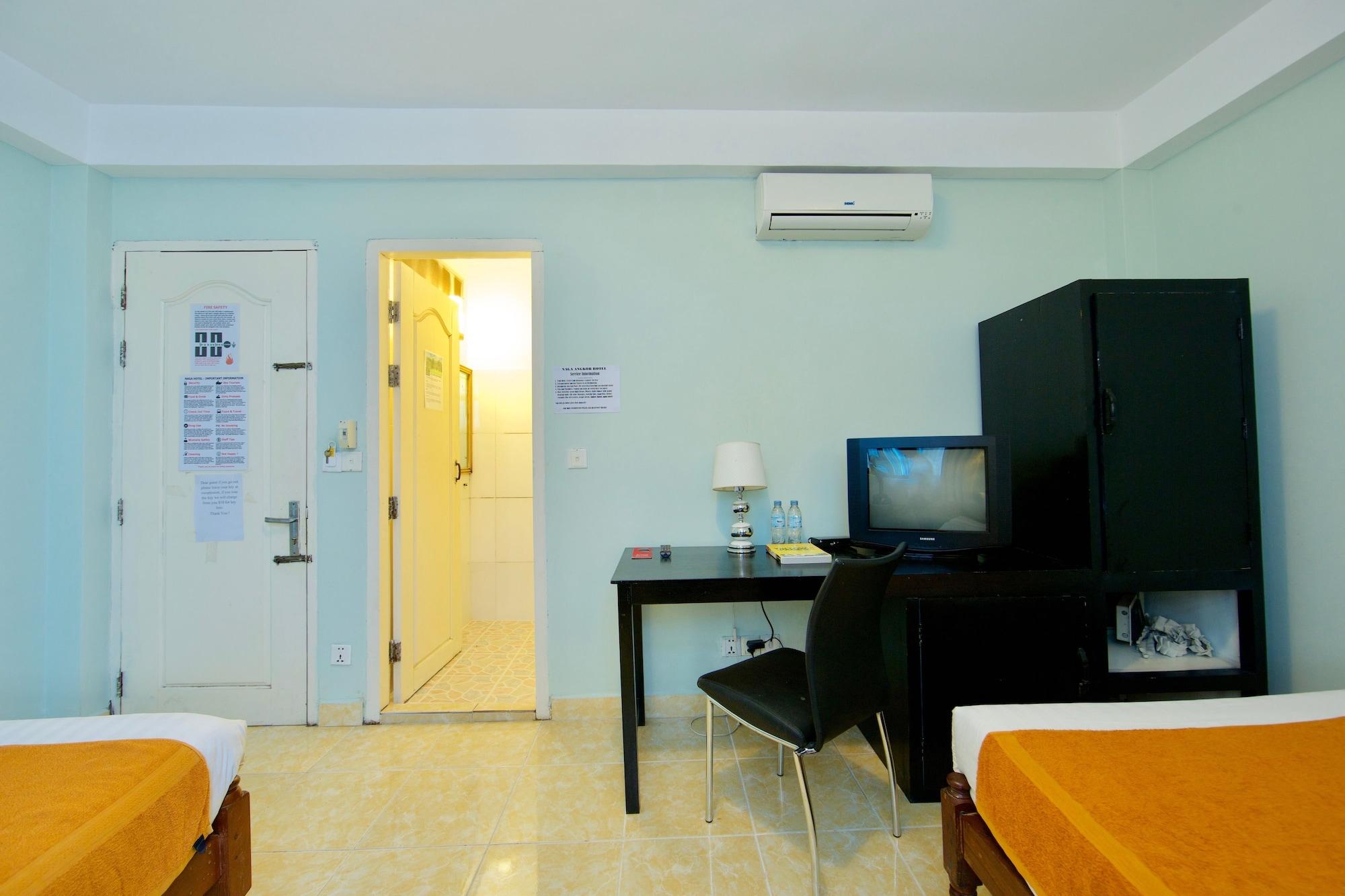 Naga Angkor Hostel Siem Reap Exteriör bild