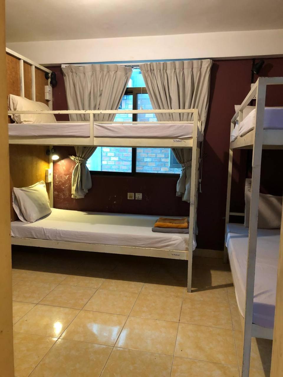 Naga Angkor Hostel Siem Reap Exteriör bild