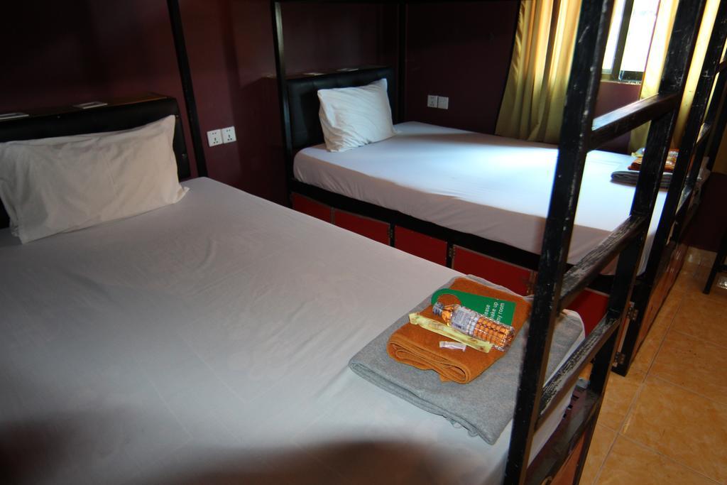 Naga Angkor Hostel Siem Reap Exteriör bild