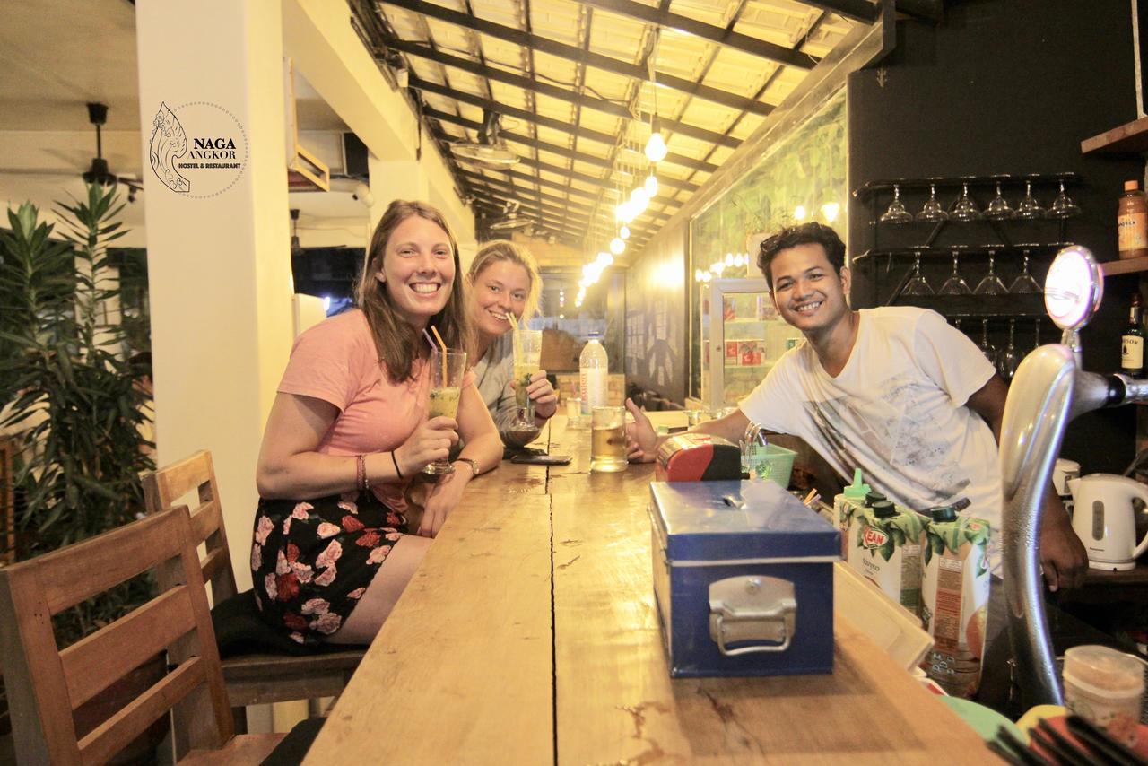 Naga Angkor Hostel Siem Reap Exteriör bild